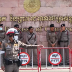 កម្ពុជា ទម្លាក់កម្រិតទំនាក់ទំនងការទូតជាមួយថៃ និងបញ្ជាឱ្យមន្ត្រីថៃចាកចេញ ដោយសារសងសឹកការប្រតិបត្តិរបស់ភាគីថៃ